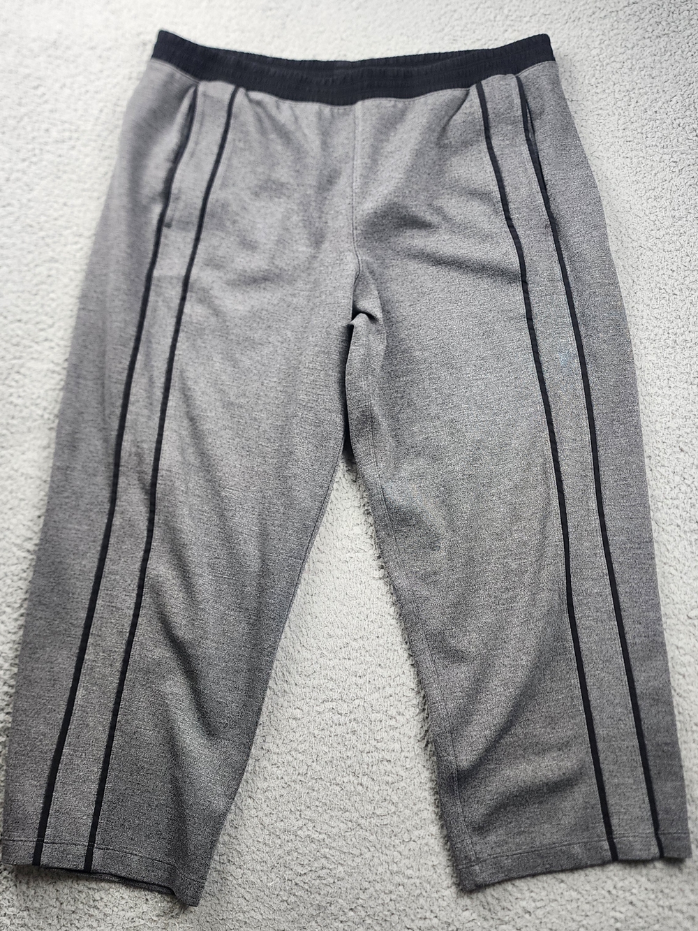 Lululemon Pants Womens 12 Gray Light Strides Crop Stripe Athleisure Gym Stretch